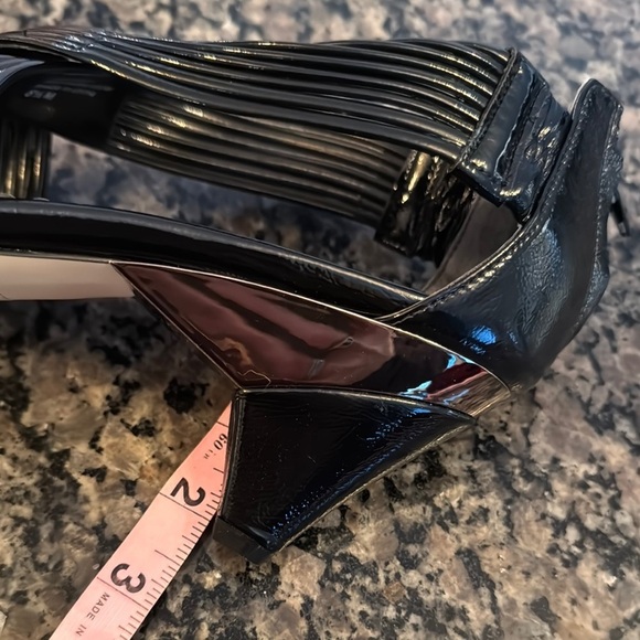 J. Renewals black and silver High Heeled Sandals EUC 8.5 - Picture 11 of 12